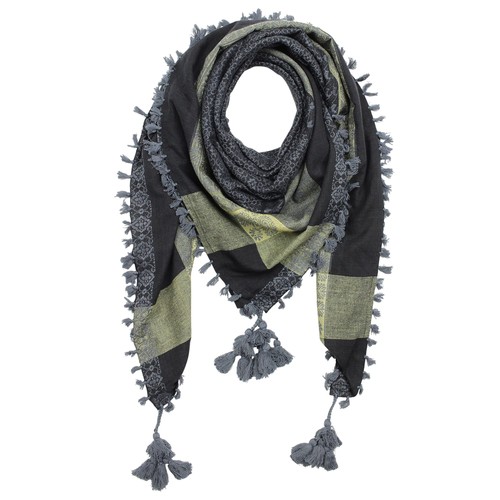 Foulard élégamment